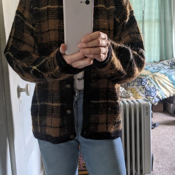 Vintage Plaid Cardigan, Similar to UNIF Ty Cardigan! - Picture 1 of 4